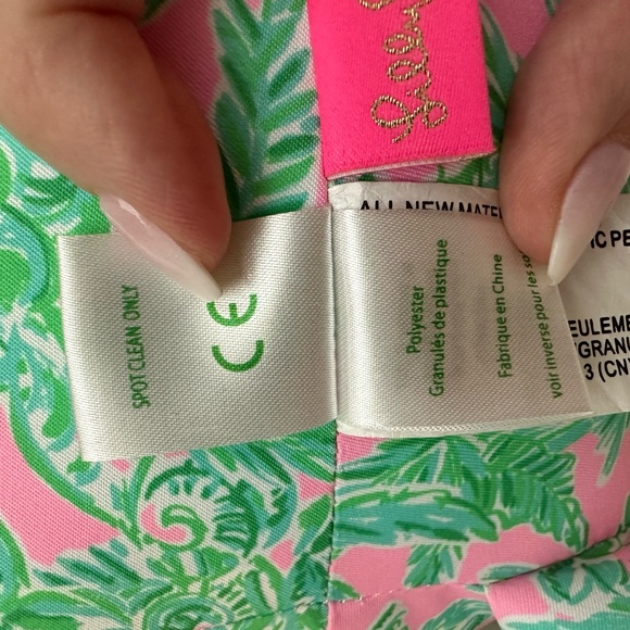Lilly Pulitzer Minnie Elephant. Never used and kept inside the bag. Super cute! - Picture 5 of 6
